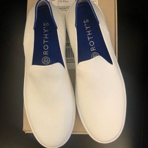Brand New In Box Rothy’s Bright White Sneakers